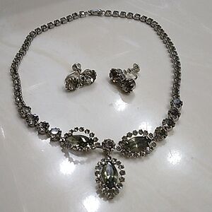 Weiss Vintage Silver Smokey Gray Crystal Choker Necklace and Earring Set